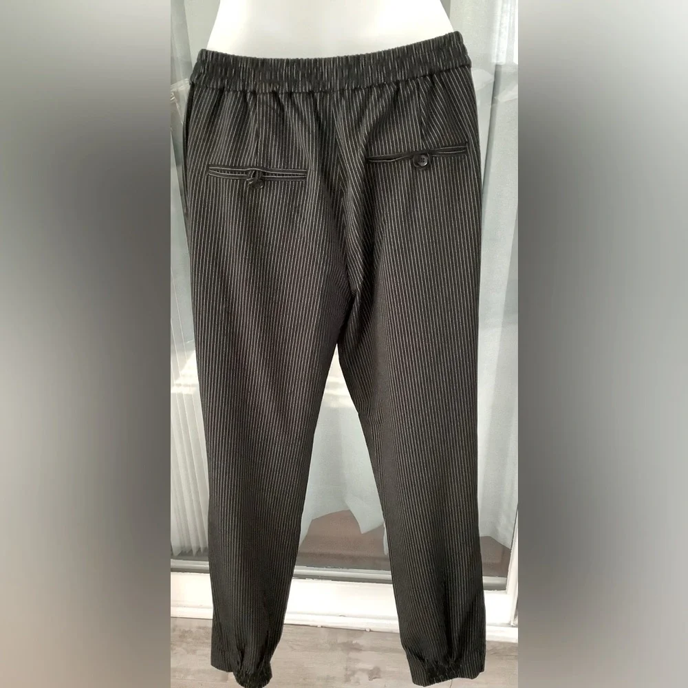 Dynamite brand women's pinstripe jogger pants NWOT🌻